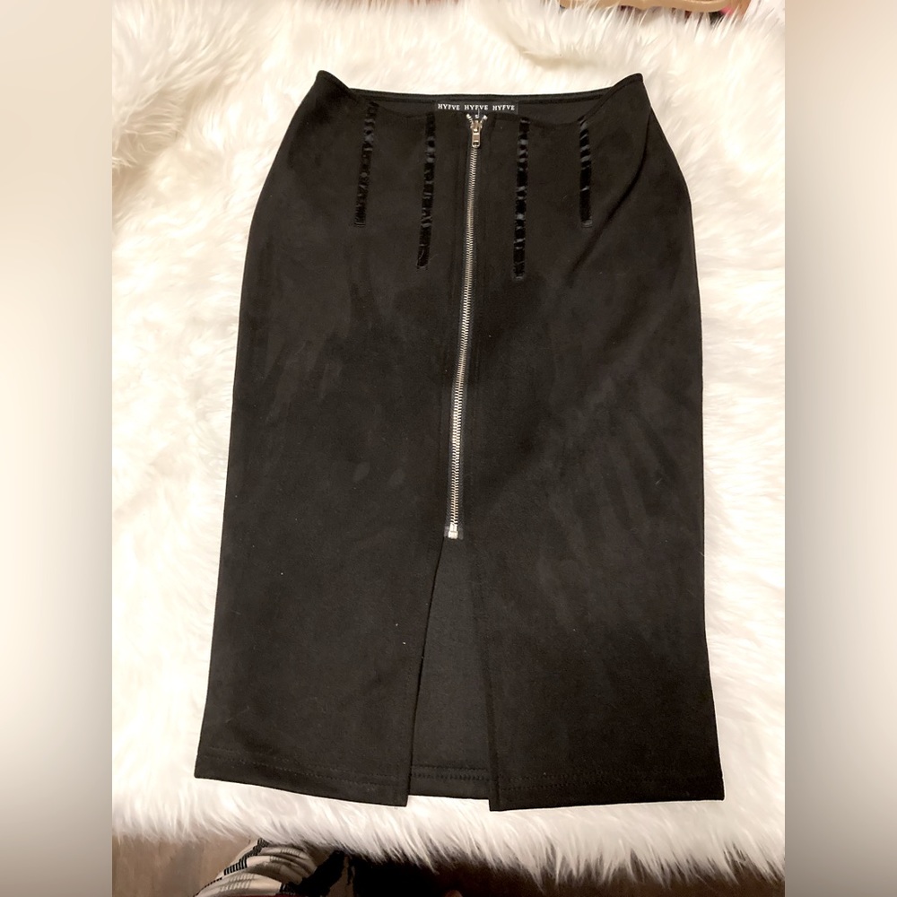 Black pencil skirt